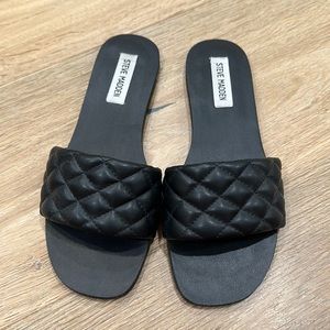 Steve Madden black sandals